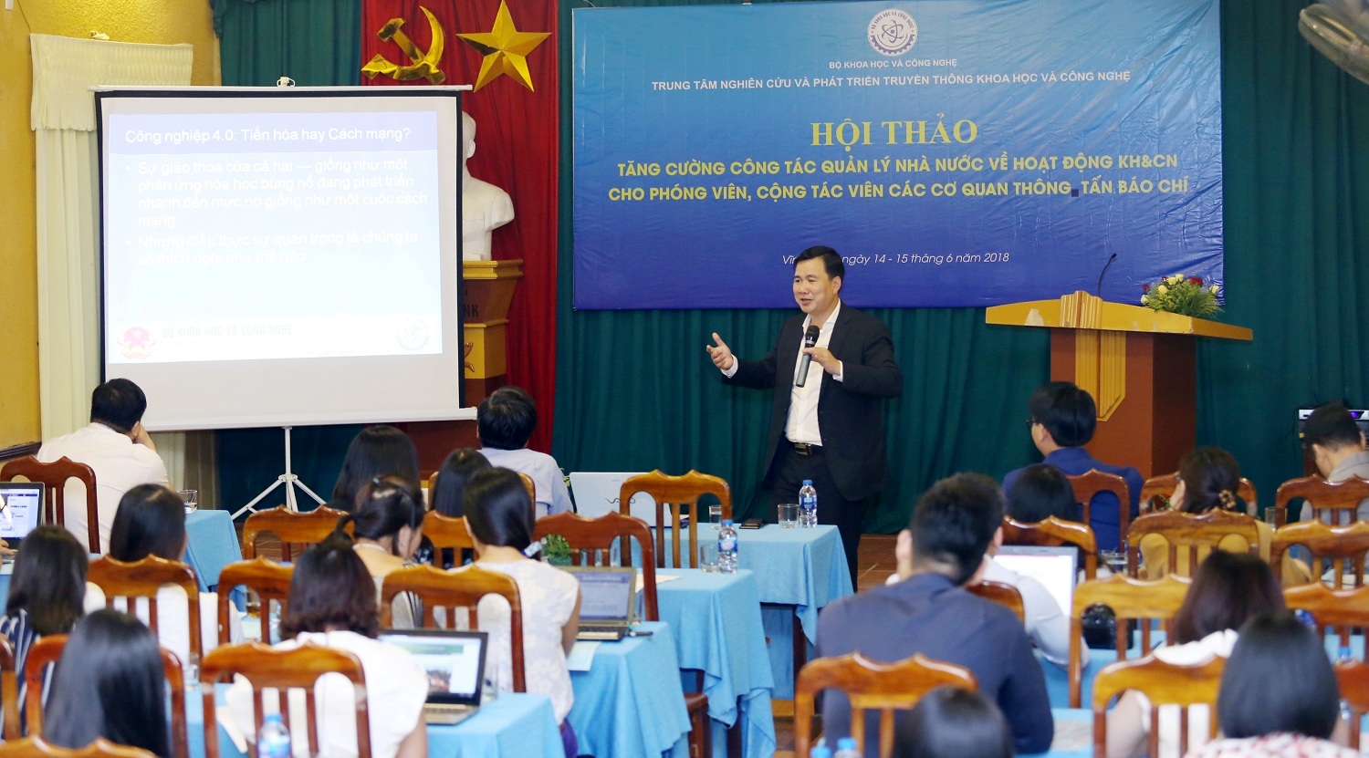 Tăng cường công tác quản lý nhà nước về hoạt động KH&CN; cho phóng viên, cộng tác viên các cơ quan thông tấn báo chí
