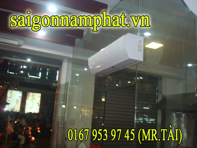Quạt chắn gió (air curtain)
