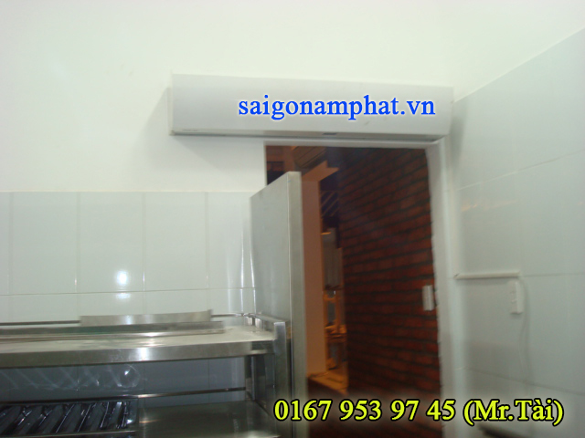 Quạt chắn gió (air curtain)