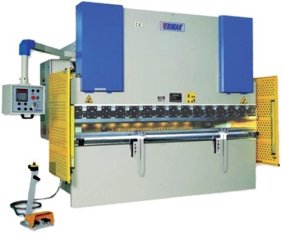Máy sấn tôn thủy lực WC67Y-400/4000