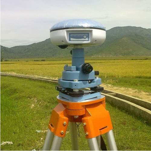 Hệ thống GPS 1 tần 12 kênh SOUTH GPS S65