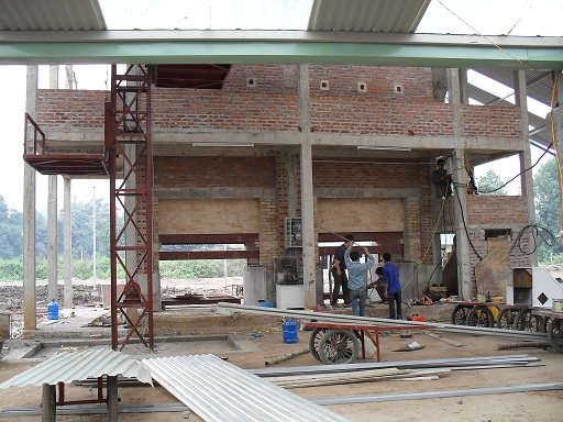 Thiết bị nâng hạ gạch mộc - vận thăng