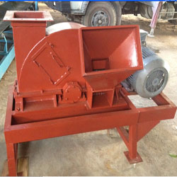 Máy băm dăm gỗ tiết kiệm điện năng