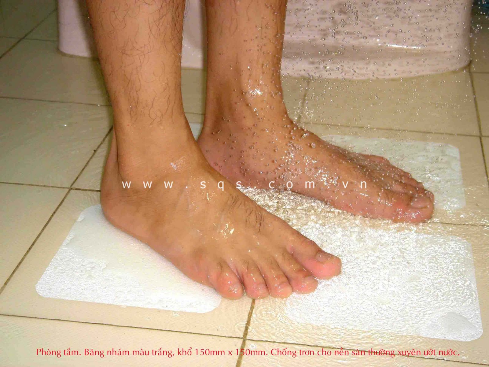 Băng dán  chống trượt ngã cho nhà tắm, bể bơi, nền sàn ướt nước
