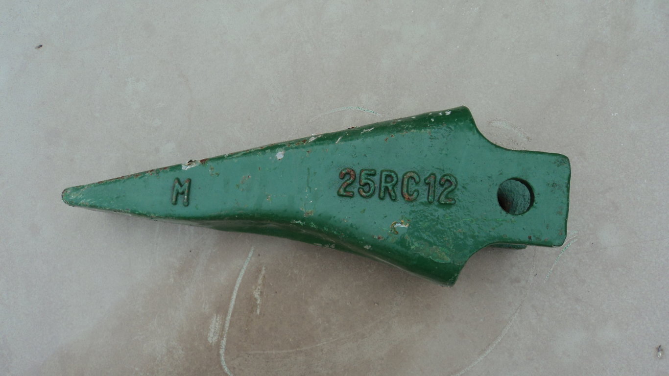 Răng gàu cạp đất 25RC12