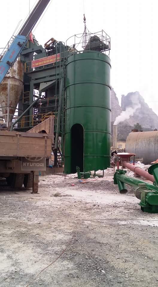 Silo chứa và chuyển liệu bột đá vào trạm Asphalt