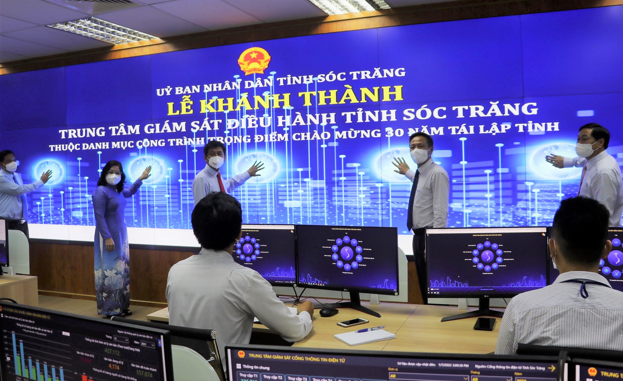 Chính thức khai trương và đưa vào vận hành Trung tâm Giám sát điều hành tỉnh Sóc Trăng