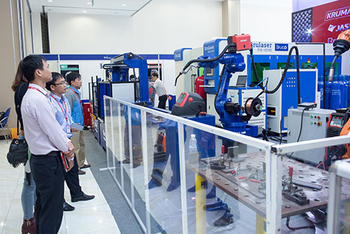 Xây dựng mô hình liên kết hiệu quả để phát triển thị trường KHCN