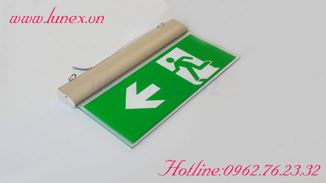 Đèn exit kính trong có chỉ hướng Lilang